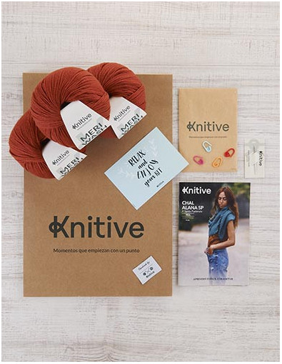 Knitive Kit Autumn Red