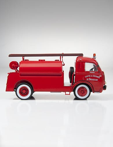 Camión de bomberos Bomba Guinard Delahaye 163