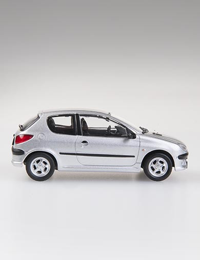 Autos Inolvidables Nº 60 - Peugeot 206