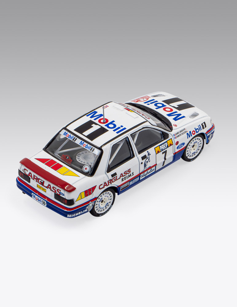 Ford Sierra RS Cosworth 4x4 / François Delecour
