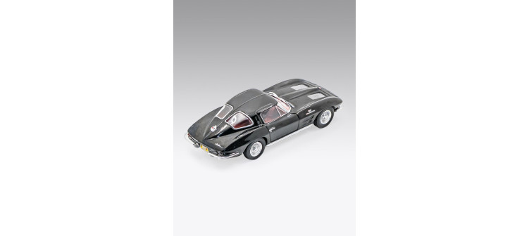 Chevrolet Corvette Sting Ray - 1963  ¡Más deportivo!