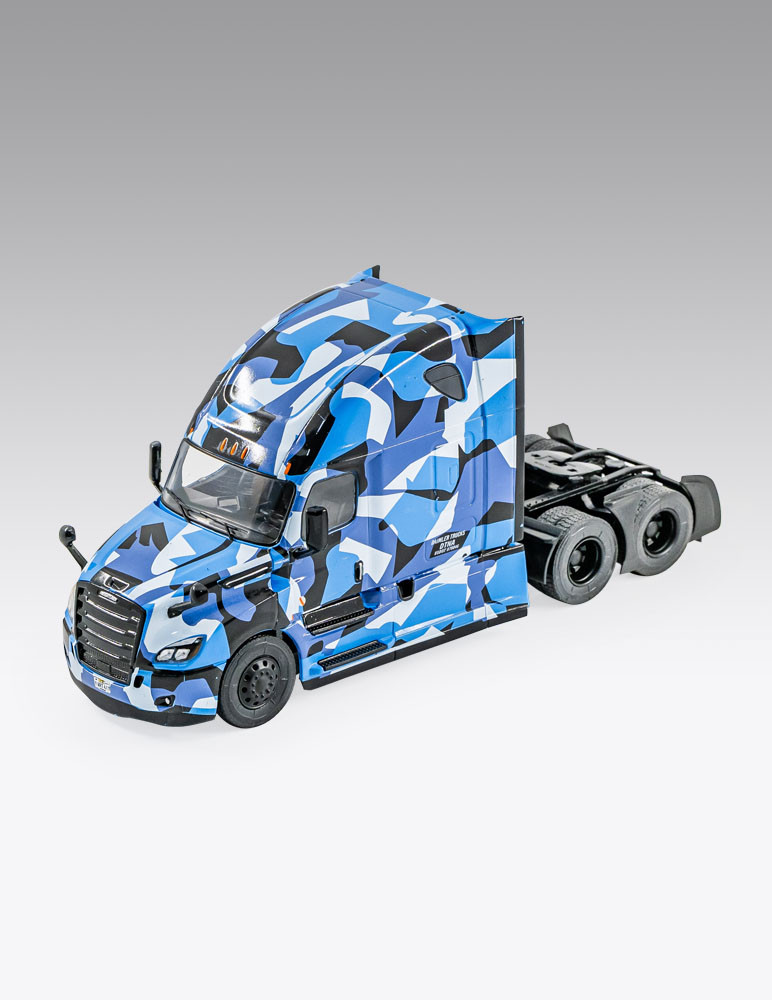 FREIGHTLINER Cascadia - Un mercedes con vestimenta americana