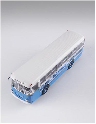 Autobús Pegaso Danone